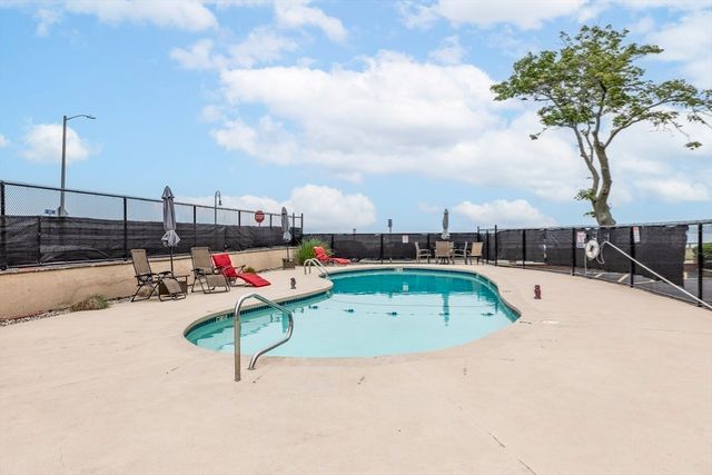 295 Lynn Shore Drive 307, Swampscott, MA 01907