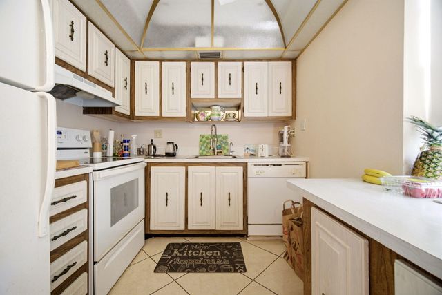 418 Monaco I Court 418, Delray Beach, FL 33446