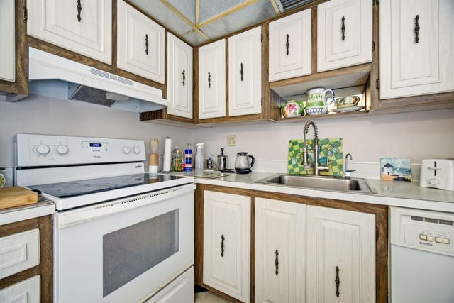 418 Monaco I Court 418, Delray Beach, FL 33446