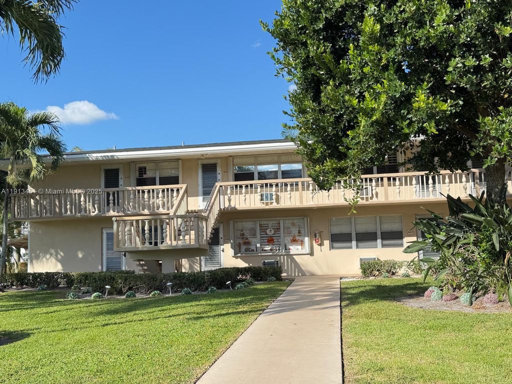 258 Sheffield K 258, West Palm Beach, FL 33417