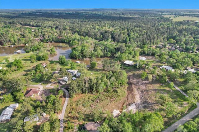 8 Lake Shore Lane, Huntsville, TX 77320