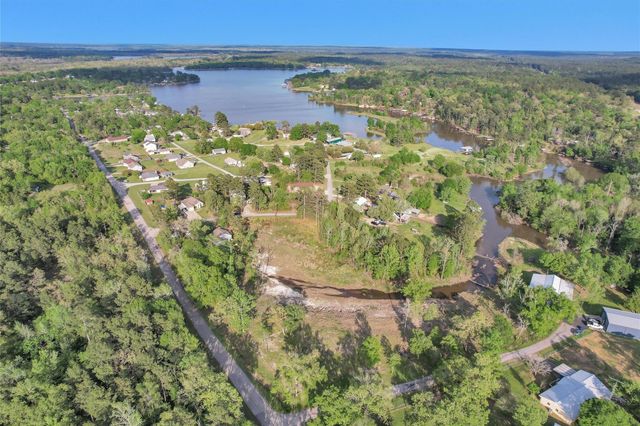 8 Lake Shore Lane, Huntsville, TX 77320