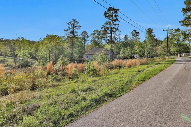 8 Lake Shore Lane, Huntsville, TX 77320