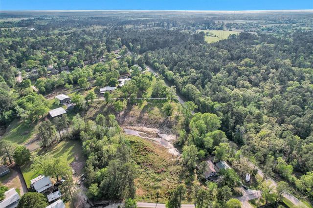 8 Lake Shore Lane, Huntsville, TX 77320