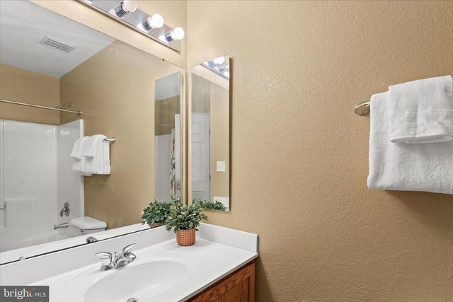 22 PIER POINT DR, Millville, DE 19967