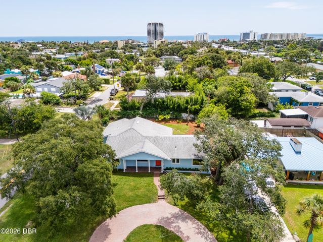 1460 N Peninsula Drive, Daytona Beach, FL 32118