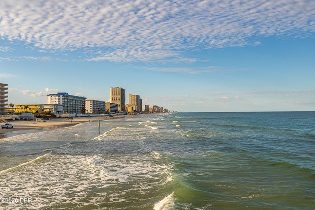 1460 N Peninsula Drive, Daytona Beach, FL 32118