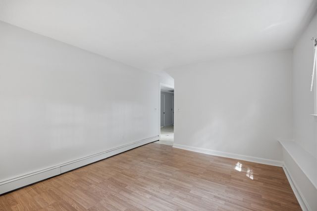 198 Hollis Rd, Lunenburg, MA 01462