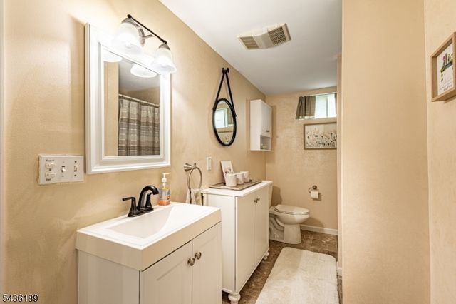 1710 Washington Valley, Greenwich Twp., NJ 08886