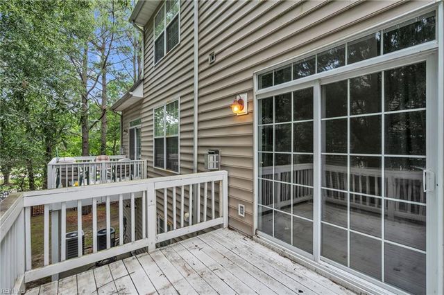 4404 Leamore Square Rd RD, Virginia Beach, VA 23462