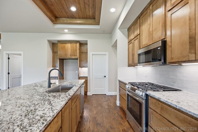 22904 E 106th Place S, Broken Arrow, OK 74014
