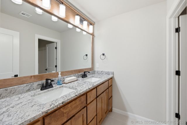 22904 E 106th Place S, Broken Arrow, OK 74014