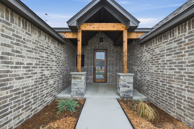 22904 E 106th Place S, Broken Arrow, OK 74014