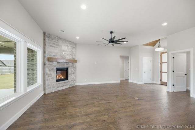 22904 E 106th Place S, Broken Arrow, OK 74014