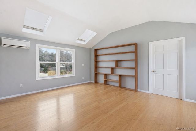 25 Haskel Lane, Stony Brook, NY 11790