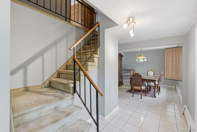 25 Haskel Lane, Stony Brook, NY 11790