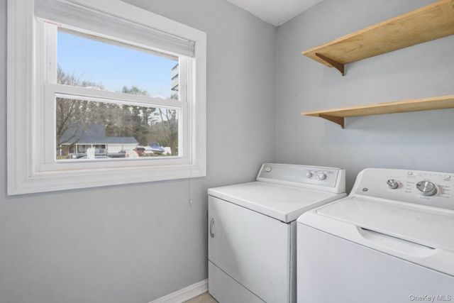 25 Haskel Lane, Stony Brook, NY 11790