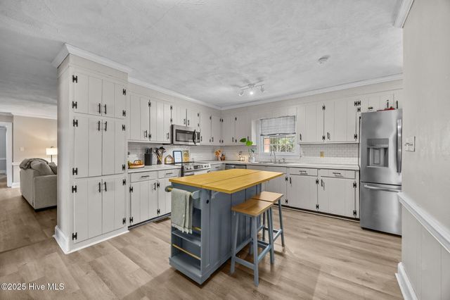 320 Prince Road, Greenville, NC 27858