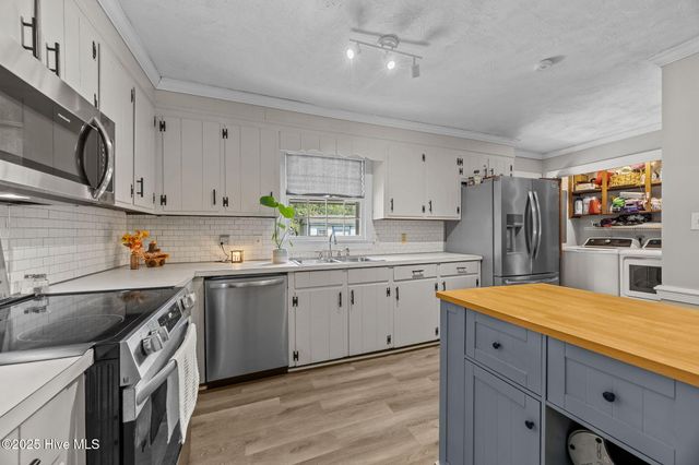 320 Prince Road, Greenville, NC 27858