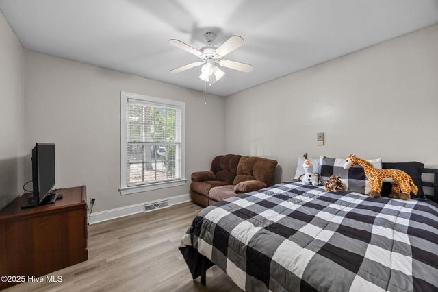 320 Prince Road, Greenville, NC 27858