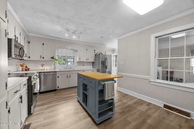 320 Prince Road, Greenville, NC 27858