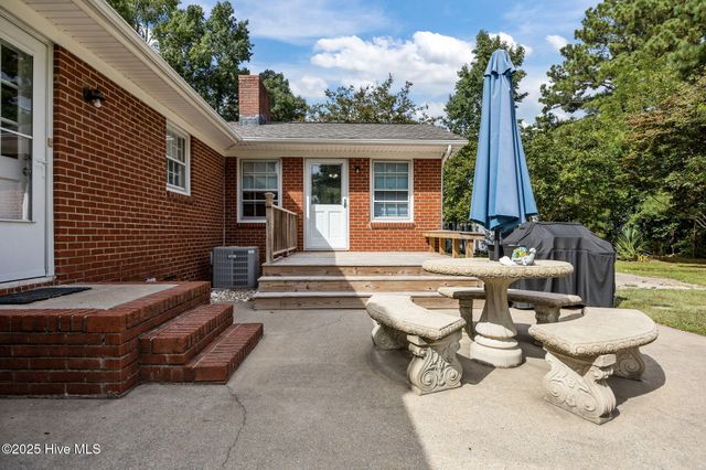 320 Prince Road, Greenville, NC 27858