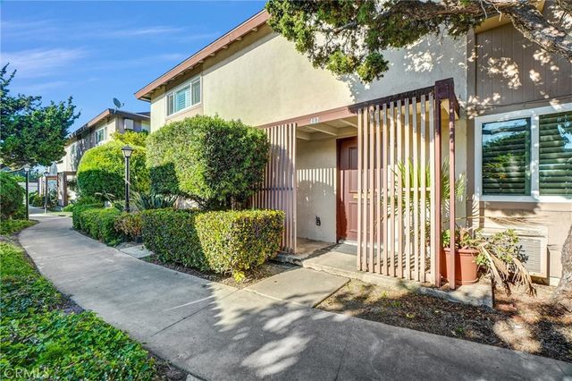 487 E 1st, Tustin, CA 92780