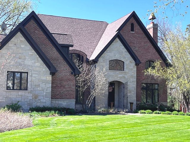 1026 Lincoln Lane, Elk Grove Village, IL 60007