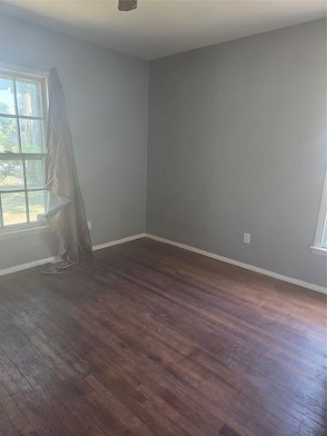 5702 Forney Road, Dallas, TX 75227