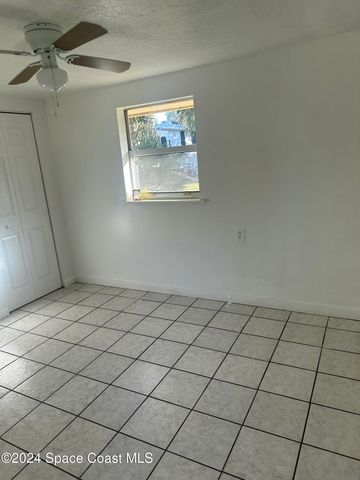 9852 Honeysuckle Drive C, Sebastian, FL 32976
