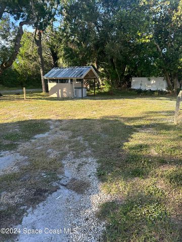 9852 Honeysuckle Drive C, Sebastian, FL 32976