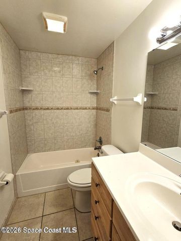 9852 Honeysuckle Drive C, Sebastian, FL 32976