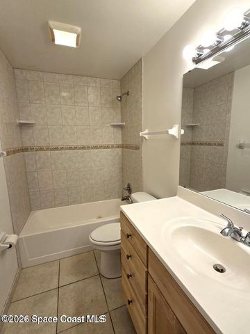 9852 Honeysuckle Drive C, Sebastian, FL 32976