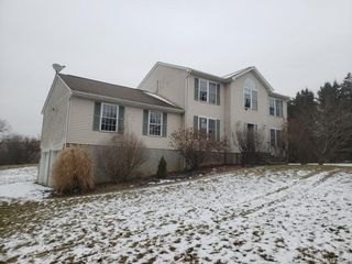 14 Storm Drive, Poughquag, NY 12570