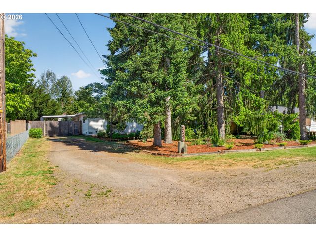 2245 DEVOS St, Eugene, OR 97402