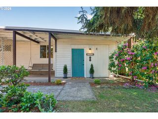 2245 DEVOS St, Eugene, OR 97402