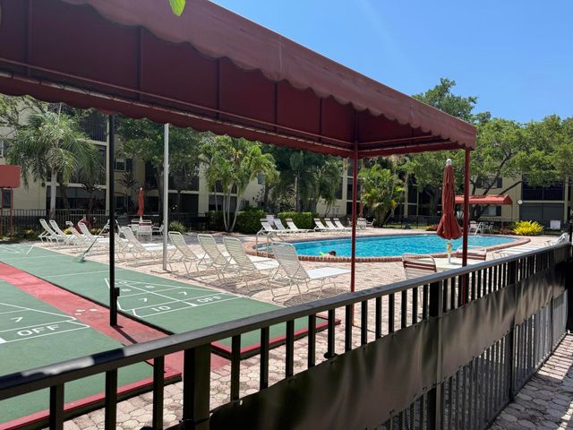 255 S Cypress Road 339, Pompano Beach, FL 33060
