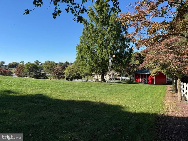 .39+- ACRES CRESTWOOD DRIVE, Chambersburg, PA 17202