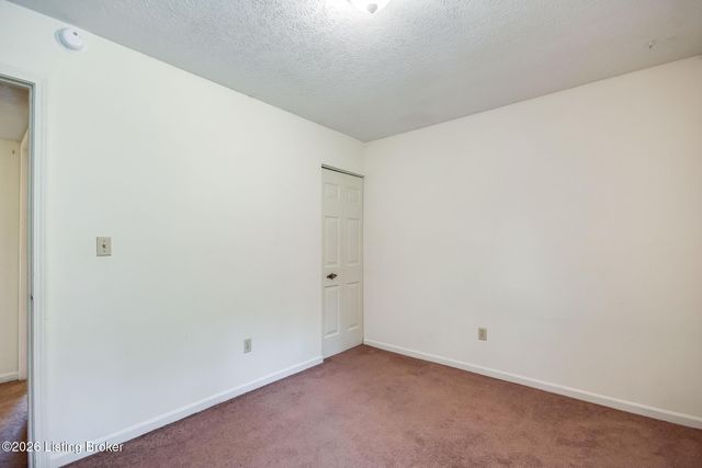 9316 Coolridge Dr, Louisville, KY 40229