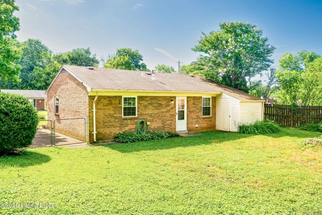 9316 Coolridge Dr, Louisville, KY 40229