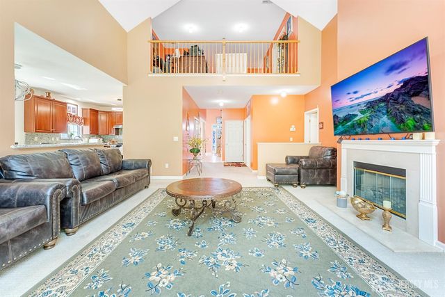 16 Bermuda Dunes Drive, Monroe, NJ 08831