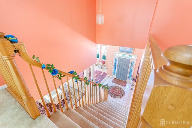 16 Bermuda Dunes Drive, Monroe, NJ 08831