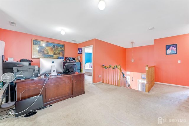 16 Bermuda Dunes Drive, Monroe, NJ 08831