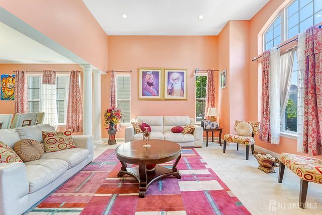 16 Bermuda Dunes Drive, Monroe, NJ 08831