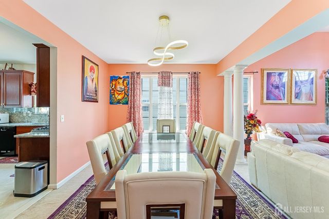 16 Bermuda Dunes Drive, Monroe, NJ 08831