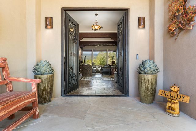 21 Broken Arrow Place, Sandia Park, NM 87047