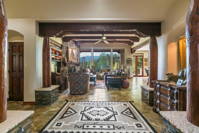 21 Broken Arrow Place, Sandia Park, NM 87047