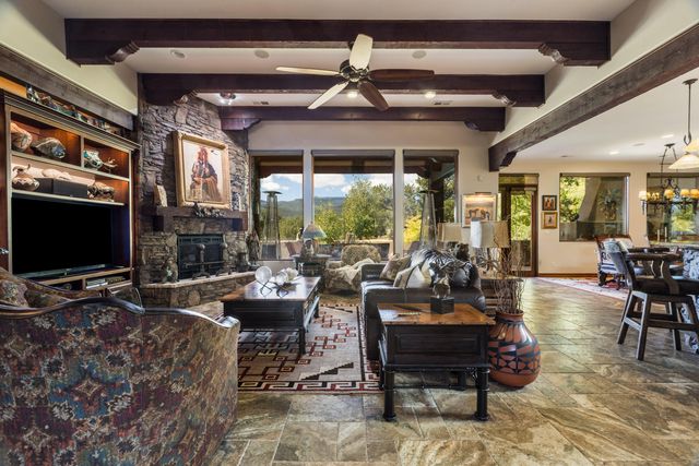 21 Broken Arrow Place, Sandia Park, NM 87047