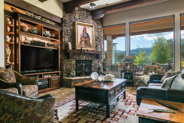 21 Broken Arrow Place, Sandia Park, NM 87047