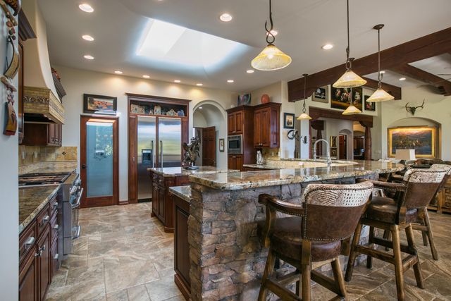 21 Broken Arrow Place, Sandia Park, NM 87047